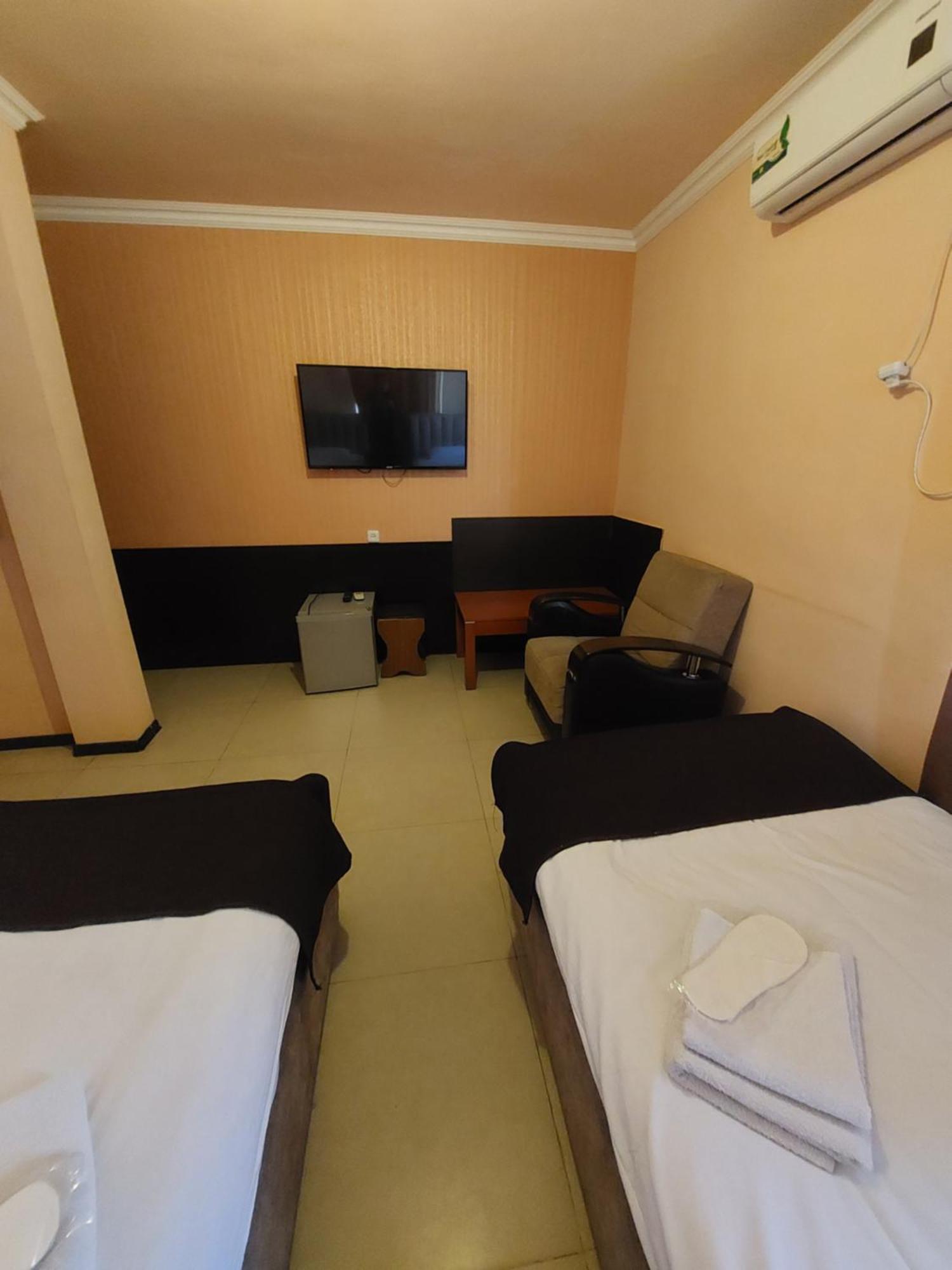 Rp Hotel- Hostel Jerevan Eksteriør billede