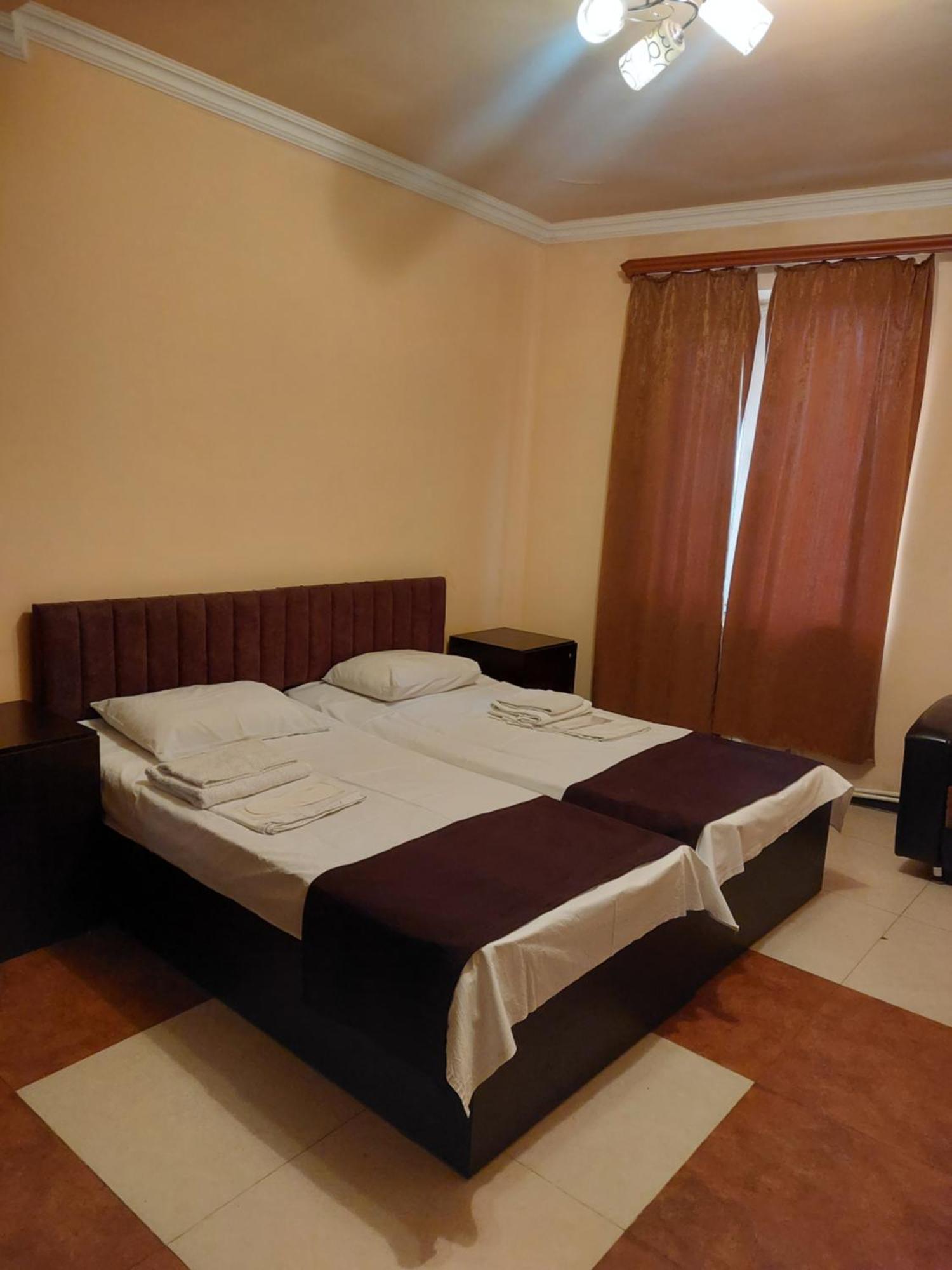 Rp Hotel- Hostel Jerevan Eksteriør billede